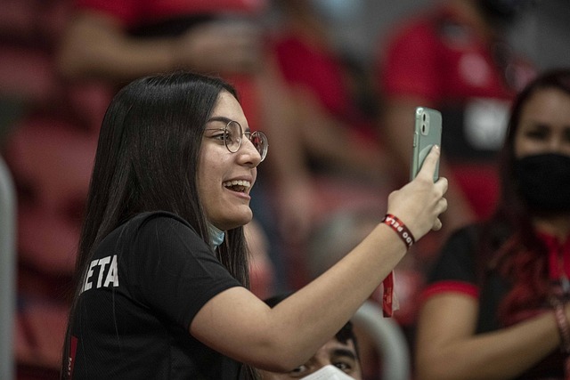 黃喜燦帶領 黃喜燦帶領